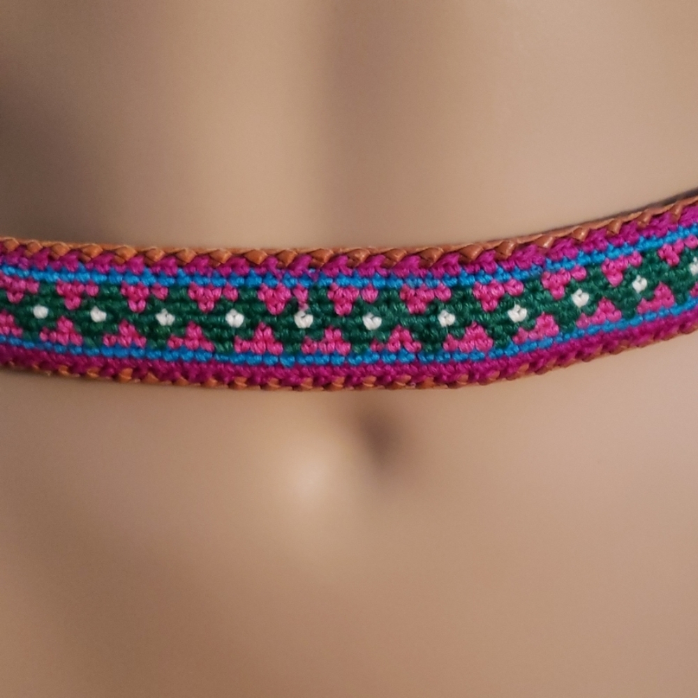 ✨Host Pick✨ Vintage Native American Leather Colorful Woven Belt size 30"